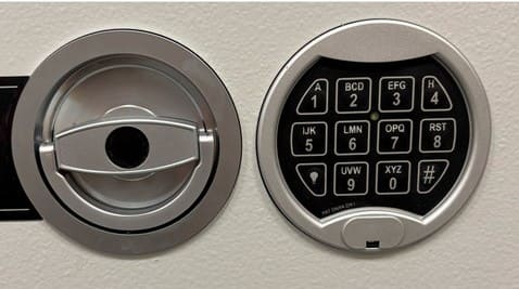 Замок SMARTLOCK для сейфа GRIFFON H.65.E.SL Електронний замок SMARTLOCK на сейфі GRIFFON