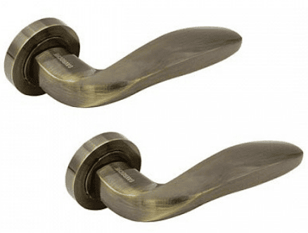 Бронзовые классические дверные ручки GAVROCHE Argentum Ag-Z2