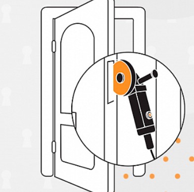 Установка замков профессиональными мастерами