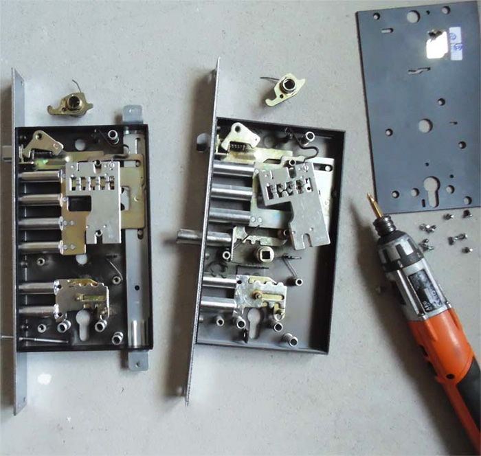 Врезной механизм изнутри, его строение