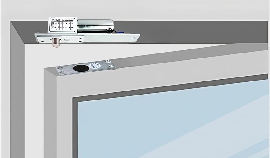 електроригельний замок на дверях.jpg