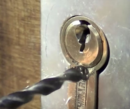 Силовой метод взлома цилиндра