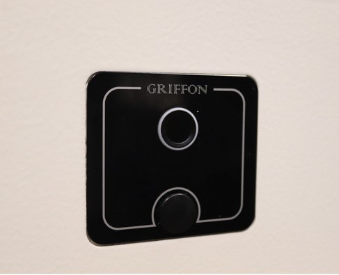 Замок с биометрическим типом открывания