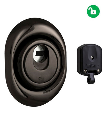 Магнитный ключ и протектор в открытом состоянии